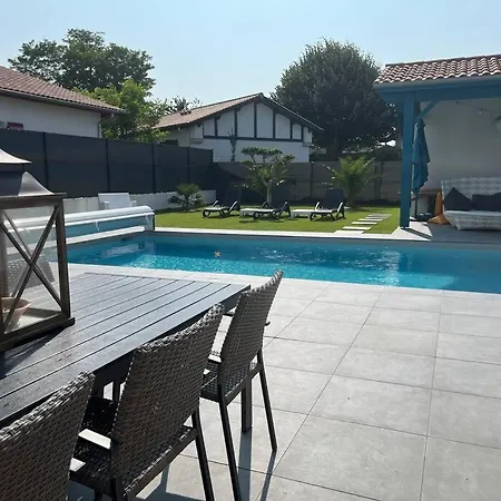 Magnifique Seren Avec Piscine 别墅